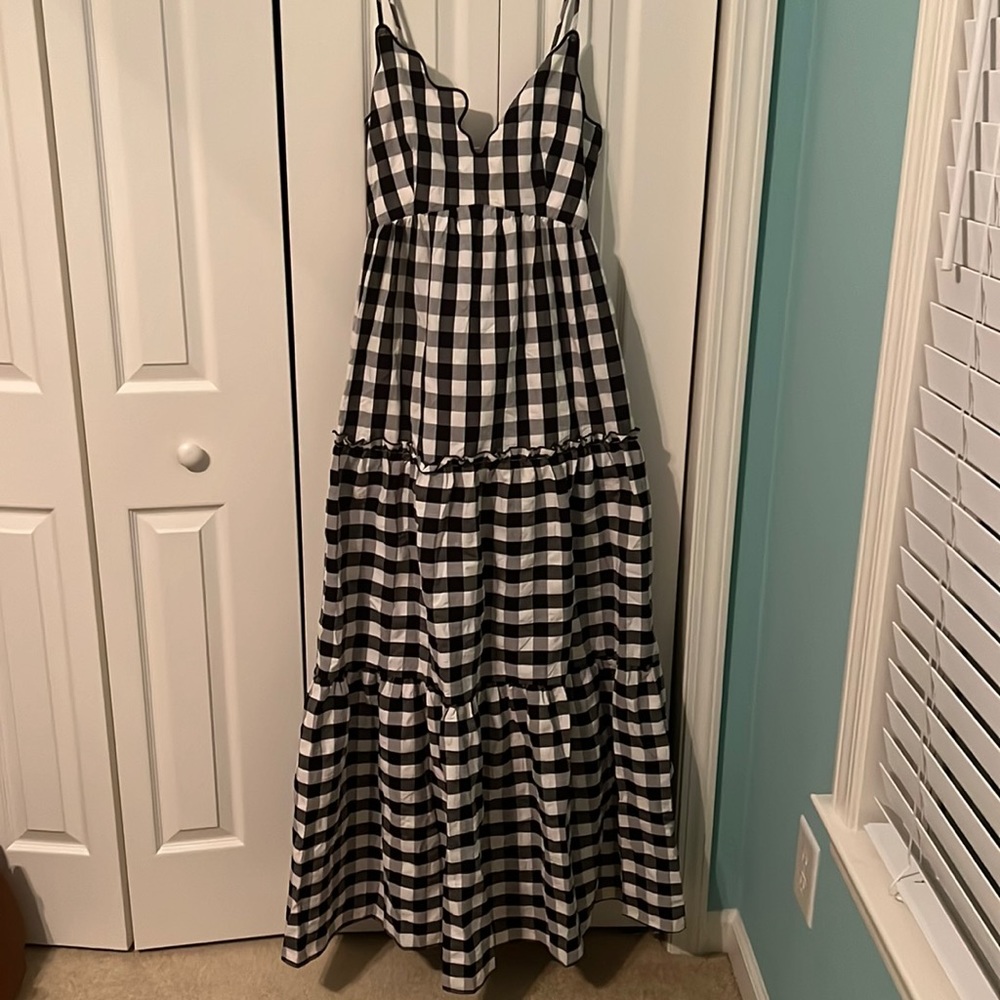 Black and white maxi with beautiful neckline